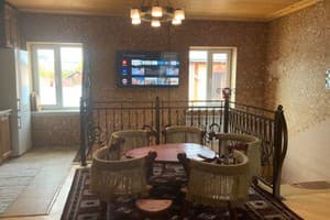 Частная усадьба РиОНи Пентхаус. Апартаменты 6-местный + 2 ребенка 3