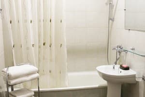 Вилла Солнечная. Люкс двухместный с балконом 10