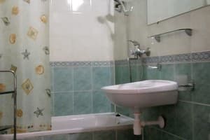 Вилла Солнечная. Люкс двухместный с балконом 6