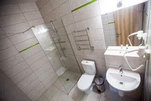 Отель Весна. Стандарт двухместный семейный +1 2