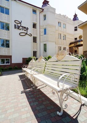 Виктор 8