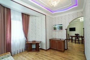 Спа-отель Виктор. Люкс двухместный трехкомнатный 1